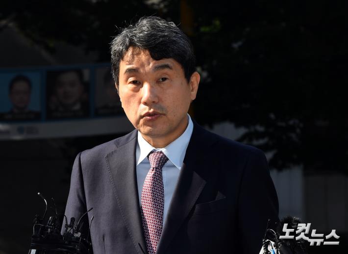 교육부장관 후보자 첫 출근