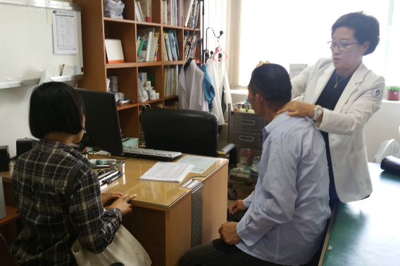 다일천사병원의 진료 모습.