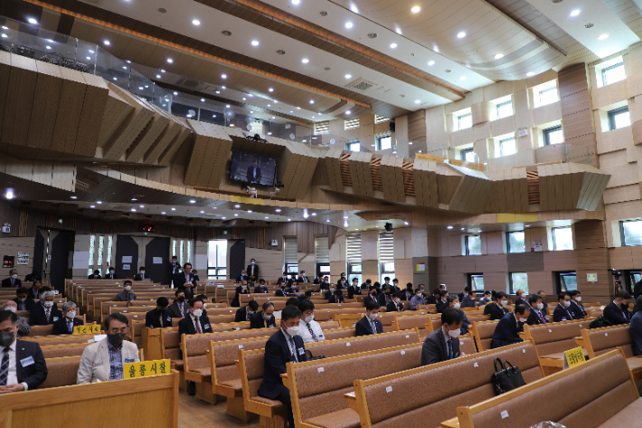 고신 경북동부노회는 1963년 창립됐으며 71개 교회가 소속됐다. 포항CBS
