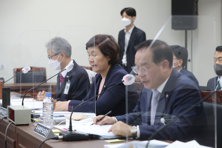 부산대서 열린 부·울·경 교육청 국감. 연합뉴스