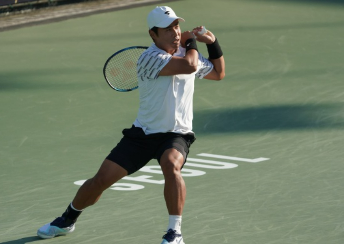 남자프로테니스(ATP) 투어 휠라 서울오픈 챌린저 단식 2회전에서 아쉬운 패배를 당한 정홍. 서울오픈