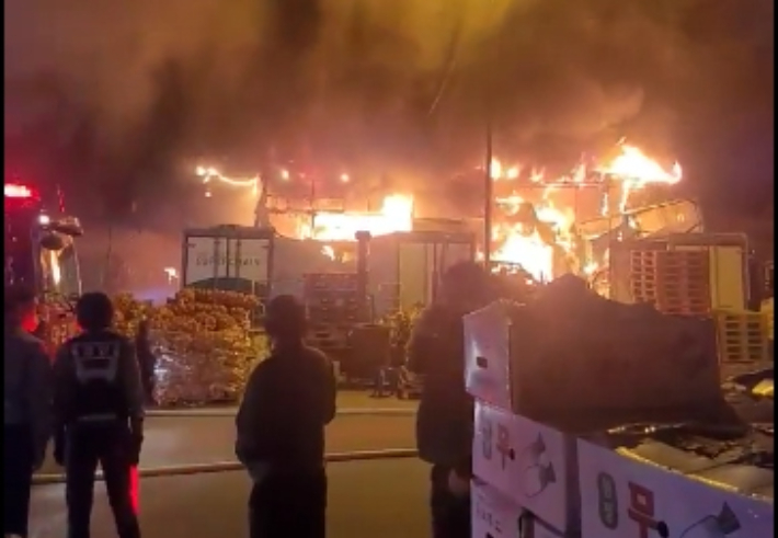 대구 북구 농수산물 도매시장서 화재 발생. 연합뉴스