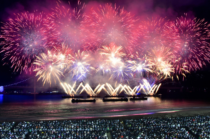 부산불꽃축제. 부산시 제공