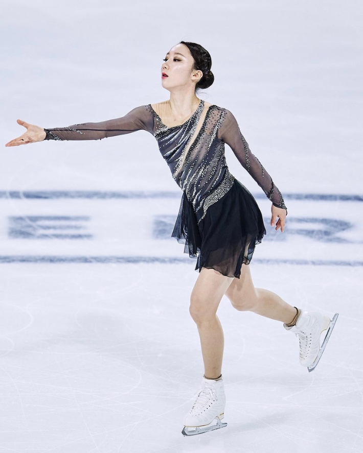 2022-2023 국제빙상경기연맹(ISU) 시니어 그랑프리 3차 대회 '그랑프리 드 프랑스' 여자 싱글에서 은메달을 차지한 김예림. ISU 소셜미디어 캡처