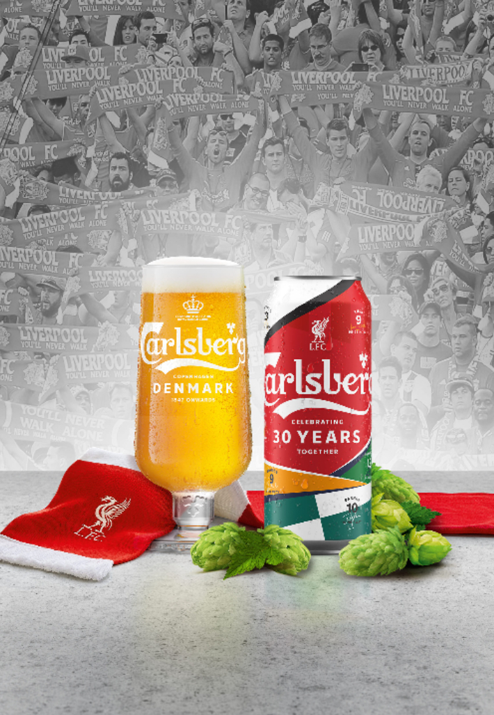 '칼스버그&리버풀 FC 파트너십 30주년 한정판 에디션'. 골든블루 제공