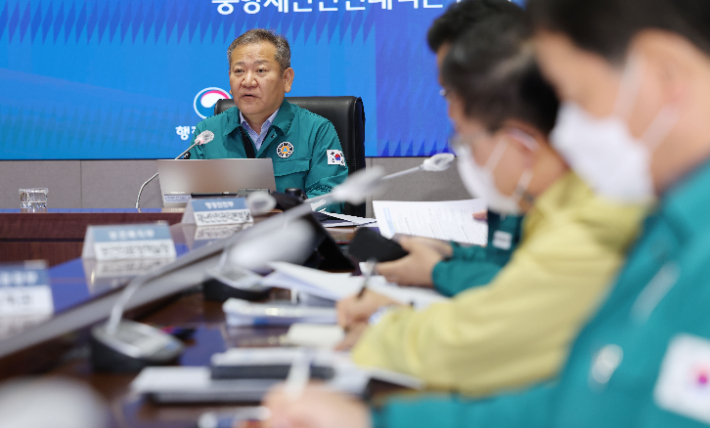 9일 오전 중대본 회의서 발언하는 이상민 행정안전부 장관. 연합뉴스