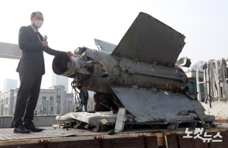 軍 "北 발사 미사일은 러시아제 구형 SA-5"