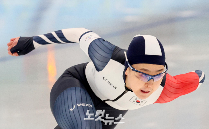 ISU 스피드스케이팅 월드컵 여자 1000m에서 한국 선수 최초로 은메달을 따낸 김민선. 자료사진=박종민 기자