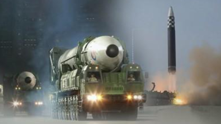 북한이 공개한 ICBM 화성-17형. 연합뉴스