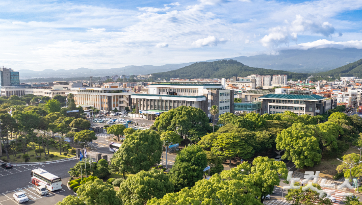 제주도청 전경.