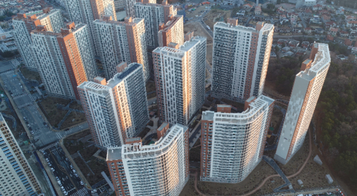 청주의 아파트.  청주시 제공