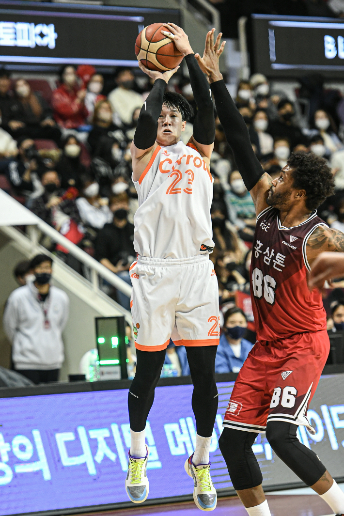 고양 캐롯의 간판 슈터 전성현. KBL