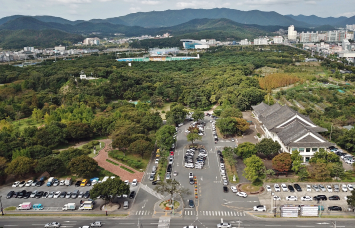 경주 황성공원 전경. 경주시 제공