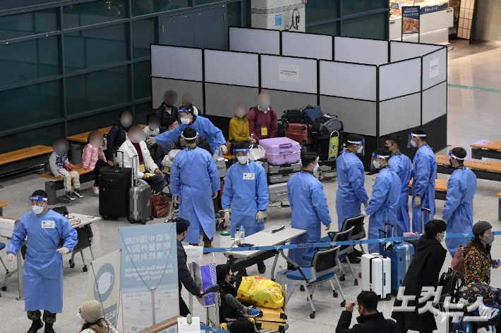 지난 4일 인천국제공항 입국장의 모습. 박종민 기자