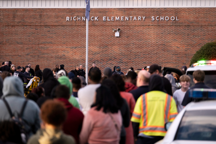 초1 학생이 교사에게 권총 쏴…미국서 또 학교 총기사건