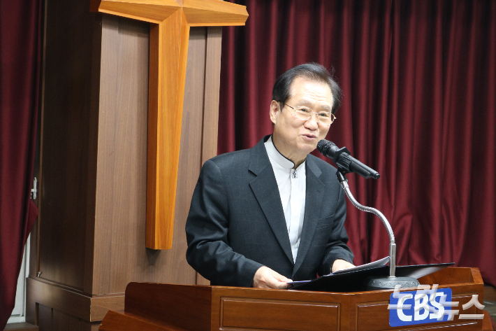 양정국 대전CBS 운영이사장이 11일 대전CBS 예배실에서 설교 말씀을 전하고 있다. 정세영 기자