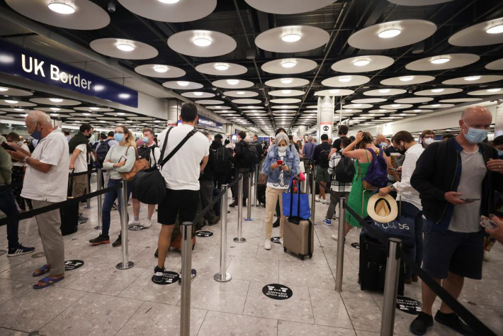 히스로 공항. 로이터통신 캡처