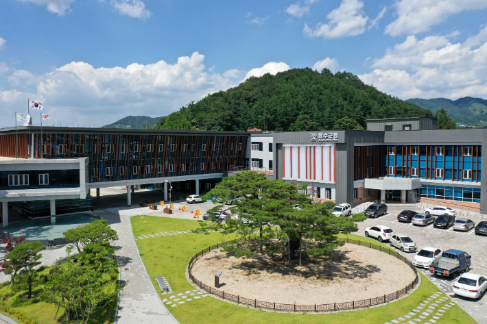 장수군청 전경. 장수군 제공