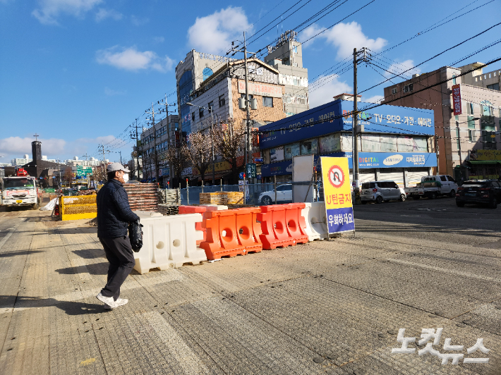 지난 16일 광주 동구 산수동 산수시장 인근 광주도시철도 2호선 공사 현장 인근 사망사고가 발생한 횡단보도. 박성은 기자