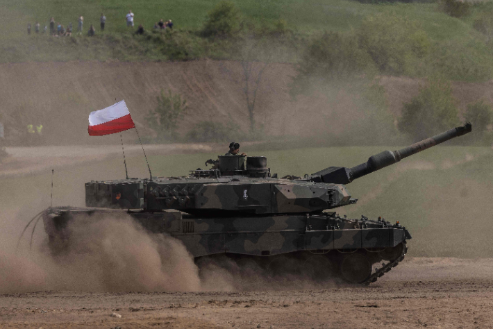폴란드가 운용중인 독일제 레오파드 탱크. 연합뉴스