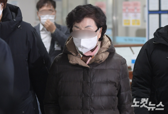 윤석열 대통령의 장모 최모씨(사진)와 동업한 혐의로 기소된 안모씨가 징역 1년을 선고받았다.