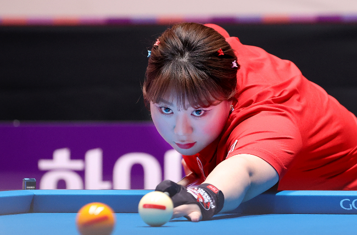 최근 2개 대회 연속 아쉽게 준우승에 머물러 눈물을 쏟았던 김예은은 올 시즌 마지막 정규 투어인 크라운해태 챔피언십에서 왕좌 수성에 도전한다. PBA 