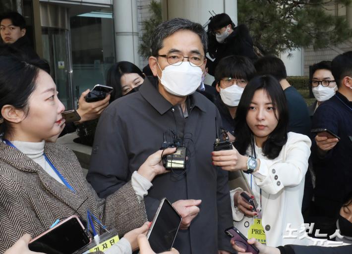 곽상도, 아들 퇴직금 명목 뇌물수수 혐의 ‘무죄’