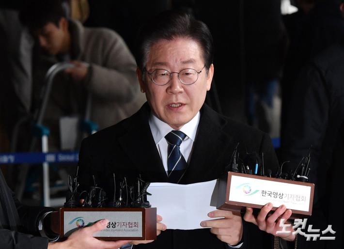 이재명 "민생에 무심한 정권, 정적 죽이기에 칼춤"