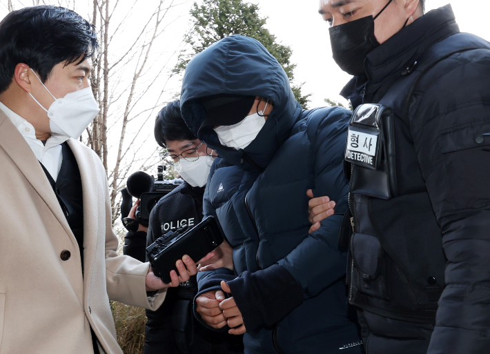 '멍투성이' 12살 초등생 사망…학대한 친부 구속심사. 연합뉴스