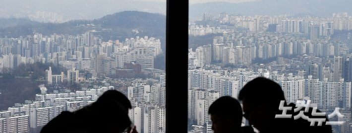 서울 여의도 63빌딩에서 바라본 서울시내 모습. 황진환 기자