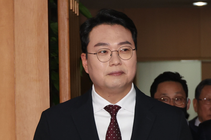 TV 토론 참석하는 천하람 후보. 연합뉴스