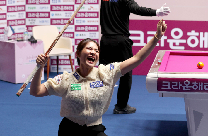 올 시즌 프로당구 여자부 최초로 외국인 상금왕을 노리는 블루원리조트 스롱 피아비. PBA