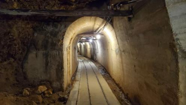 사도광산을 대표하는 아이카와 금은산에서 메이지시대 이후 건설된 갱도. 사도광산에는 2천 명 이상으로 추정되는 조선인이 태평양전쟁 기간 일제에 의해 동원돼 가혹한 환경에서 강제노역했다. 연합뉴스