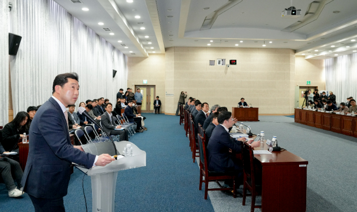 제주 15분 도시 기본구상을 수립하기 위한 용역 착수 보고회가 9일 제주도청 탐라홀에서 열렸다. 제주도 제공