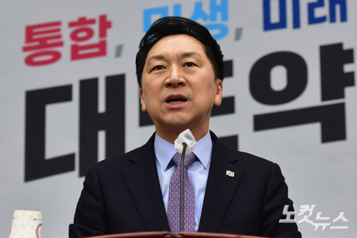 국민의힘 김기현 대표가 지난 10일 서울 여의도 국회에서 열린 당 정책 의원총회에서 발언을 하고 있다. 윤창원 기자