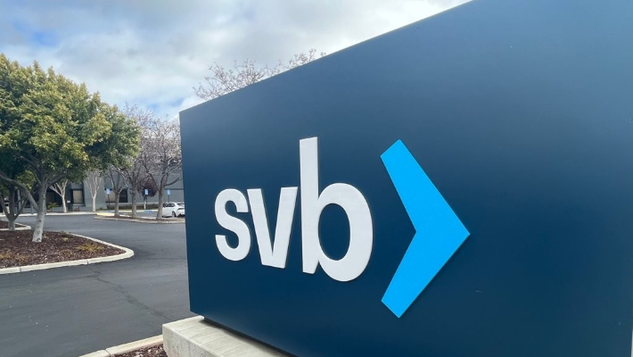 미국 캘리포니아주 샌타클래라에 위치한 실리콘밸리은행(SVB) 본사에 있는 로고. 연합뉴스