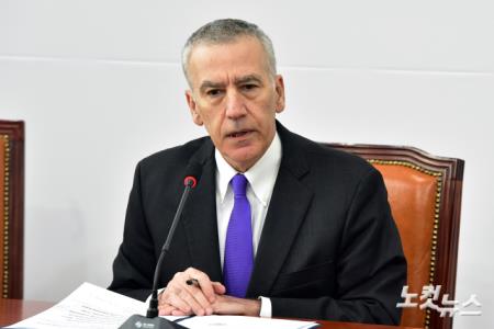 발언하는 필립 골드버그 주한미국대사