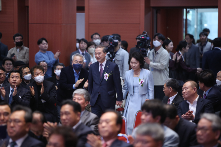 취임식에 입장 중인 양오봉 전북대 총장. 전북대 제공