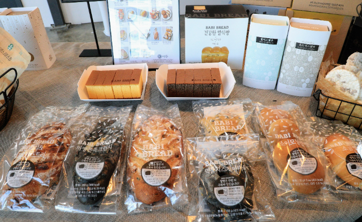 가루쌀 제품 개발 현장(미듬영농조합). 농식품부 제공