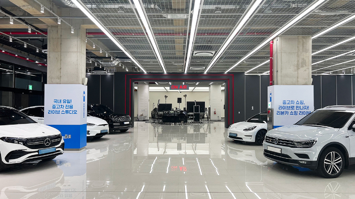 리본카 부산 스튜디오. 오토플러스 제공