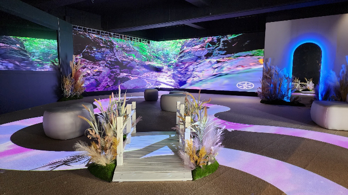 경주시 스마트관광도시 조성사업의 일환으로 황리단길 생활문화센터 내에 조성한 여행자라운지 모습. 경주시 제공