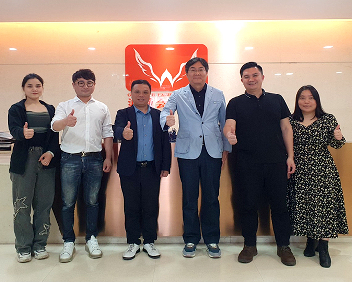 광동그랜저 국제 전시그룹(대표 WangZhaoYun)과 제이엠컴퍼니(대표 허재만)의 '2023 코리아 테마파크&어뮤즈먼트 페어'의 성공적 개최를 위한 업무협약 모습. 제이엠컴퍼니 제공