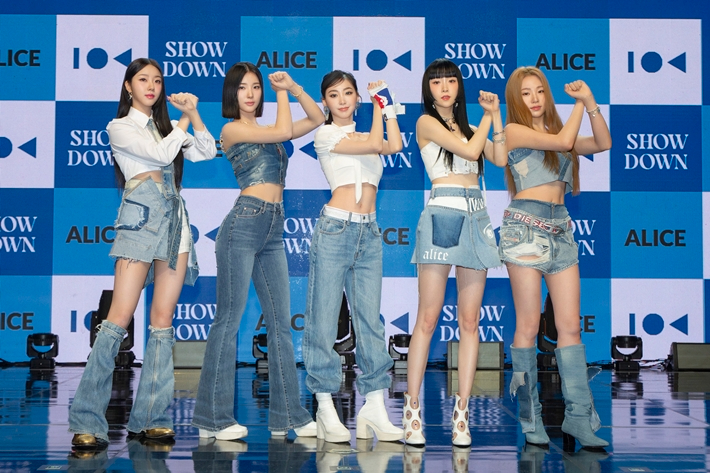 19일 오후 4시, 서울 강남구 일지아트홀에서 앨리스의 새 싱글 앨범 '쇼다운' 쇼케이스가 열렸다. 아이오케이 컴퍼니 제공