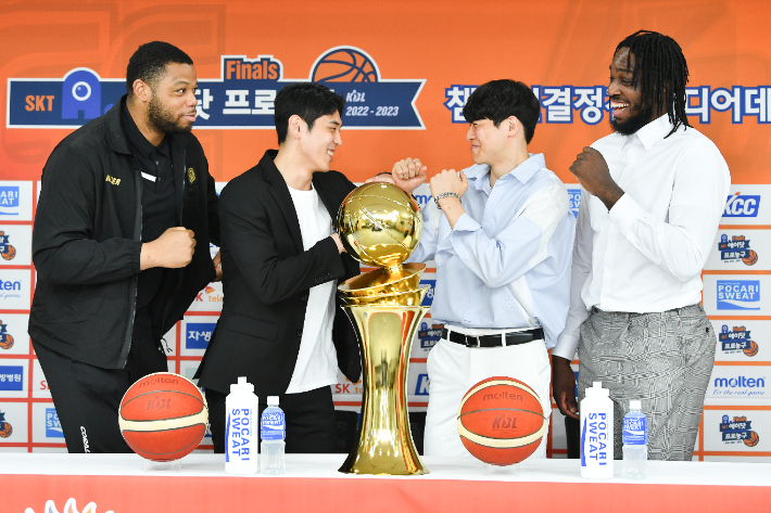 챔피언결정전 미디어데이. KBL 제공