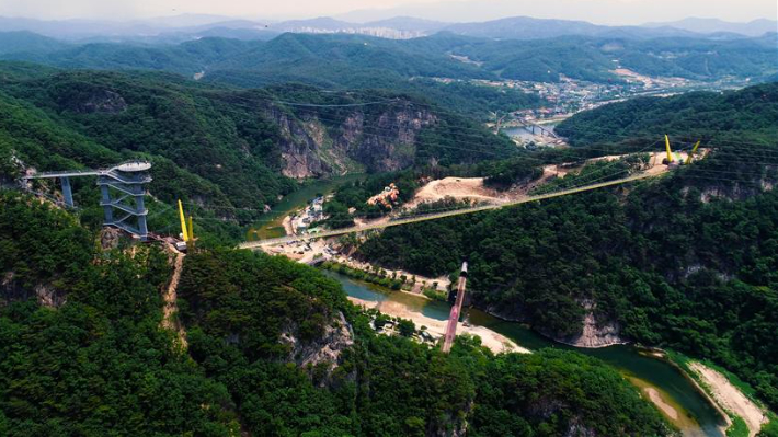 원주 간현관광지 소금산 그랜드 밸리 전경. 원주시시설관리공단 제공 