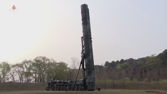 북한의 '화성포-18형' 발사 모습. 연합뉴스