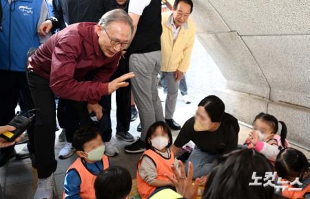 MB, 청계천 산책