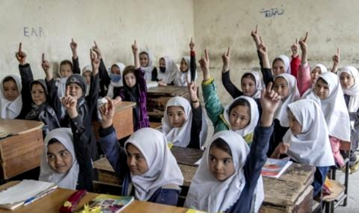 아프간 카불의 초등학교 여학생. 연합뉴스