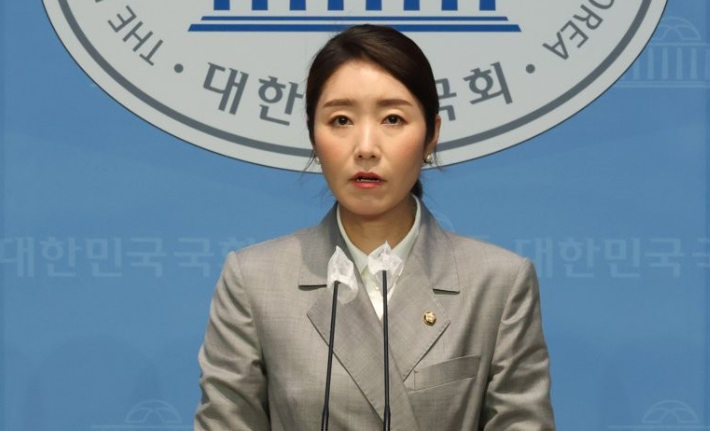 KBS수신료 분리징수 권고에 민주당  반발 "공영방송 협박"