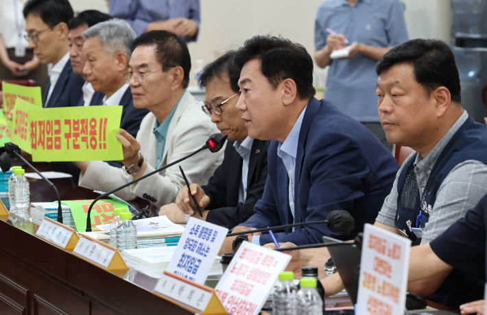 발언하는 류기정 사용자위원. 연합뉴스